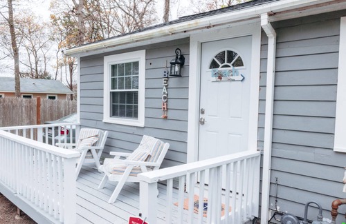 East Falmouth House | Quaint Cozy Beach Cape Escape