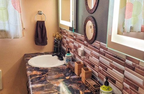 Cottage Grove Apartment | Quaint, Cozy, Condo, in Cottage Grove