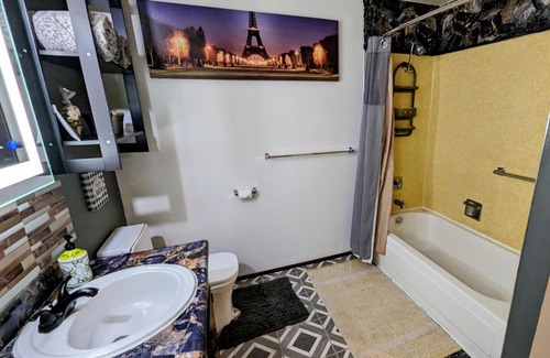 Cottage Grove Apartment | Quaint, Cozy, Condo, in Cottage Grove