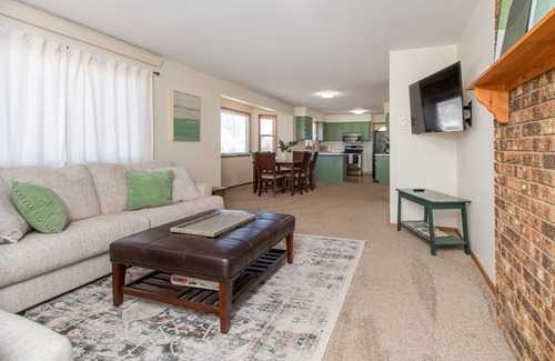 Rapid City House | Quaint, Cozy Duplex Stay in Rapid City
