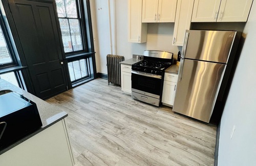 Walnut Hills Apartment | Quaint Garden of Eden Getaway