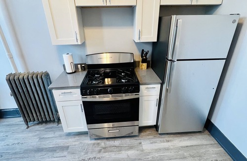 Walnut Hills Apartment | Quaint Garden of Eden Getaway