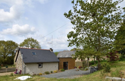 Saint-Gilles-les-Bois House | Quaint Holiday Home in Saint-Gilles-les-Bois with Garden