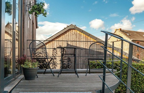 Marcouray House | Quaint Holiday Home in La Roche-en-Ardenne with Garden
