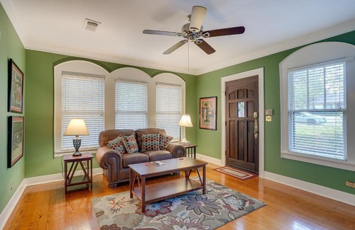 Jefferson House | Quaint Jefferson Duplex Walk to Downtown