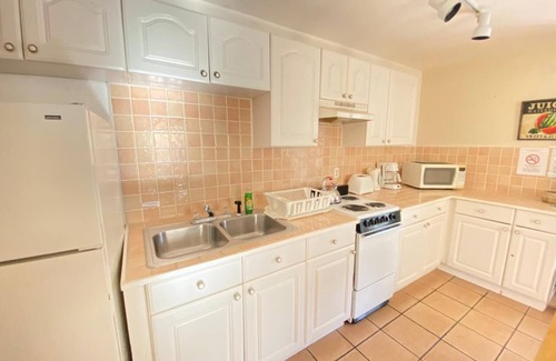 Jolly Harbour Apartment | Quaint One Bedroom Apartment with AC