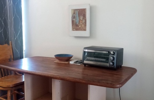 Upper Lake Apartment | Quaint pet friendly studio with AC and WiFi on a 20 acre parcel in Upper Lake