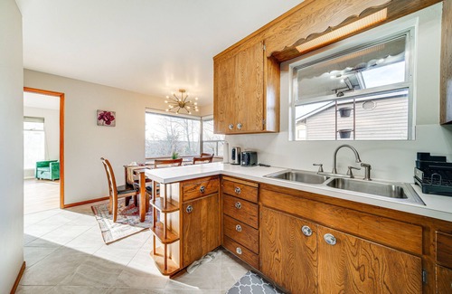Renton House | Quaint Renton Home ~ 15 Mi to Downtown Seattle!