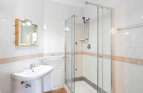 Santa Teresa di Gallura Apartment | Quaint Residence I Mirti Bianchi Bilo 4 no 6979 one bedroom apartments sleeps 4
