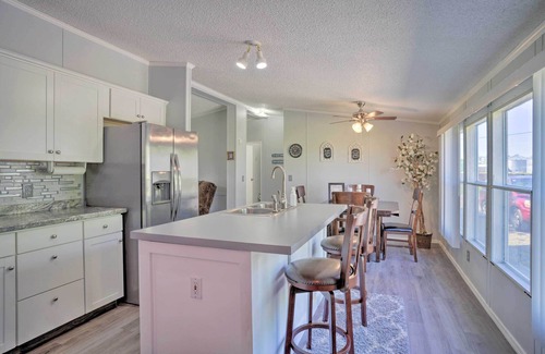 Ridgely House | Quaint Ridgely Home ~ 9 Mi to Reelfoot Lake!