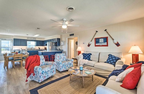 Topsail Beach House | Quaint 'Sand Dollar Sandbar' - Walk to Beach!