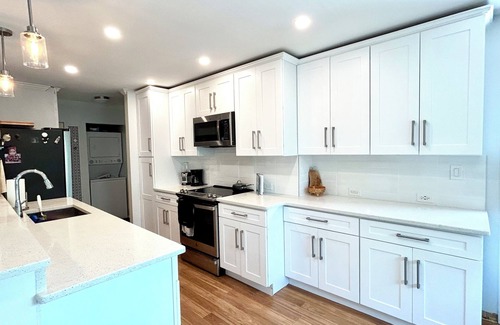 Southport Condo | Quaint Southport 1BR/1BTH Incl. utilities Rent Up to 10 months