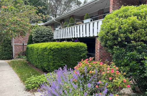 Southport Condo | Quaint Southport 1BR/1BTH Incl. utilities Rent Up to 10 months