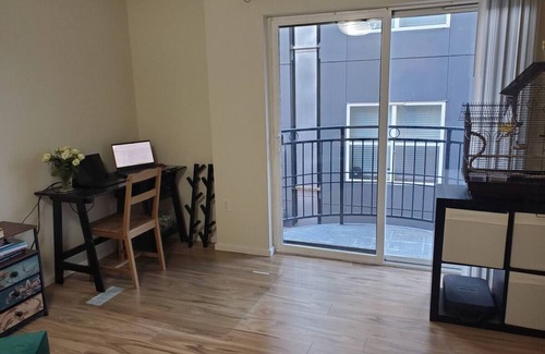 South Lake Union Condo | Quaint Space in Belltown w/Rooftop