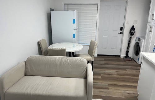 Olympic Hills Apartment | Quaint studio with WiFi in amazing Seattle