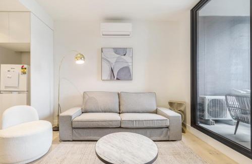 South Melbourne Apartment | Quaint Stylish Hideout in Trendy South Melbourne