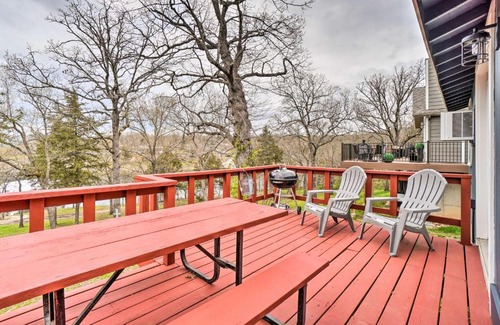 Kimberling City House | Quaint Table Rock Lake Hideout with Pool Access