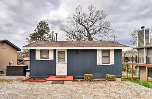Kimberling City House | Quaint Table Rock Lake Hideout with Pool Access
