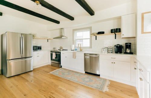 Manheim House | Quaint Vintage Reno in Manheim