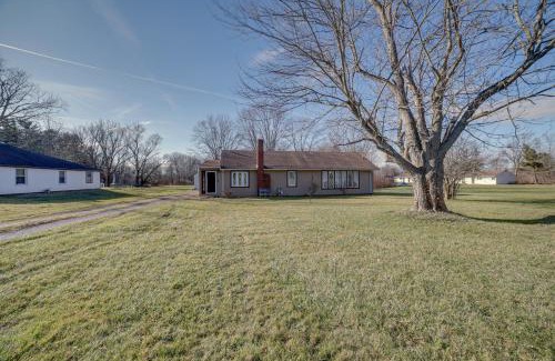 Poland House | Quaint Youngstown Home about 2 Mi to Boardman Park!