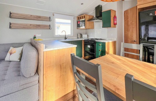Chester House | Quality 12ft-wide caravan with one double and one twin.