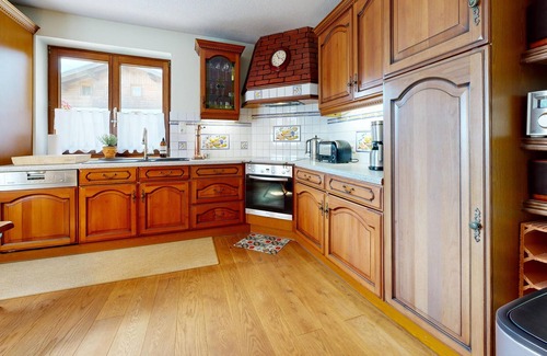 Sankt Johann in Tirol Ski Chalet | Quality Chalet with garden and mountain view close to Kitzbühel & Ellmau
