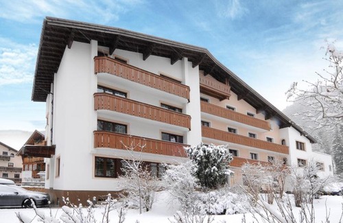 Sankt Anton am Arlberg Hotel | "Quality Hosts Arlberg Hotel Garni Mössmer"