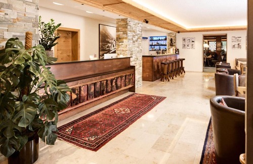 Sankt Anton am Arlberg Hotel | "Quality Hosts Arlberg Hotel Garni Mössmer"