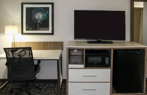 Athens Hotel | Quality Inn Athens I-65/Huntsville Area West