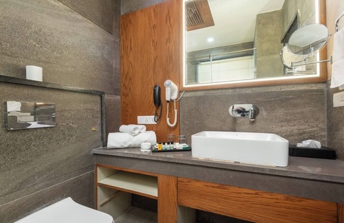 Bhagsu Nag Hotel | Quality Inn by Lawrence