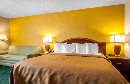 Cairo Hotel | Quality Inn Cairo I-57
