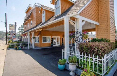 Roseburg Hotel | Quality Inn Central Roseburg