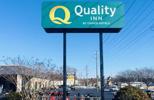 Danville Hotel | Quality Inn Danville - University Area