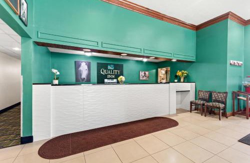 Dry Ridge Hotel | Quality Inn Dry Ridge