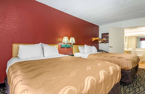 Falconer Hotel | Quality Inn Falconer - Jamestown