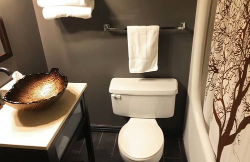 Rainy River District Hotel | Quality Inn Fort Frances