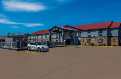 Fort Payne Hotel | Quality Inn Fort Payne I-59 exit 222