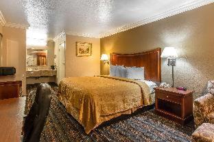Lake Elsinore Hotel | Quality Inn Lake Elsinore I-15