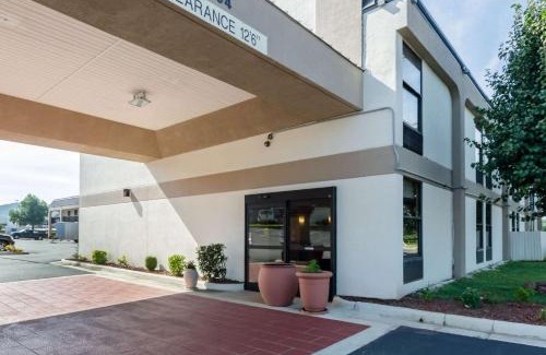 Lynchburg Hotel | Quality Inn Lynchburg near University