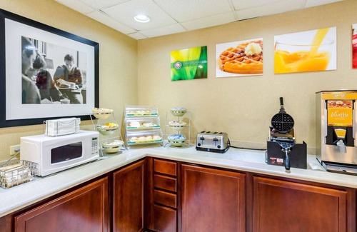 Lynchburg Hotel | Quality Inn Lynchburg near University
