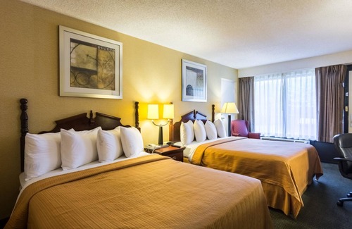 Lakeview Hotel | Quality Inn Manassas