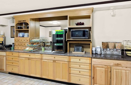 Mount Vernon Hotel | Quality Inn Mount Vernon