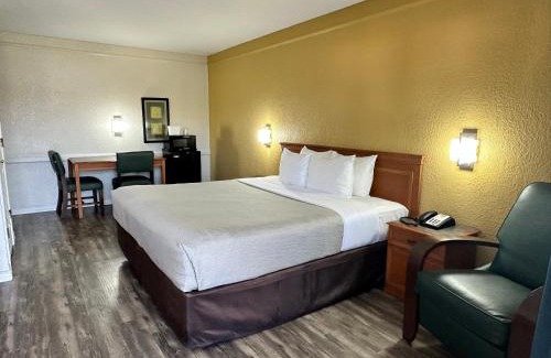 Nacogdoches Hotel | Quality Inn Nacogdoches Near University