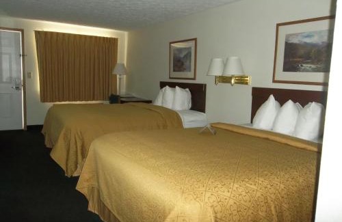 Fayetteville Hotel | Quality Inn New River Gorge