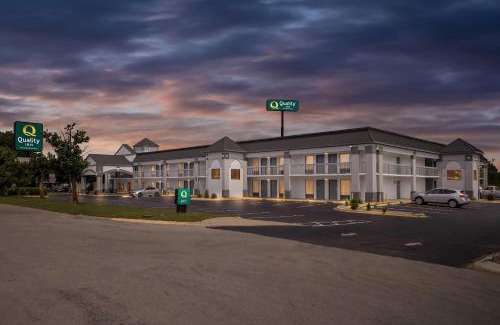 Oak Grove Hotel | Quality Inn Oak Grove Fort Campbell