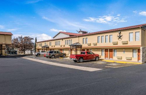 Ozona Hotel | Quality Inn Ozona I-10