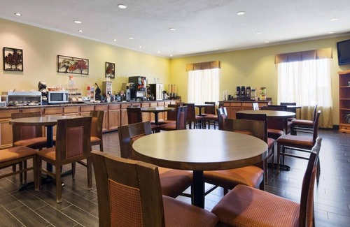 Perryton Hotel | Quality Inn Perryton