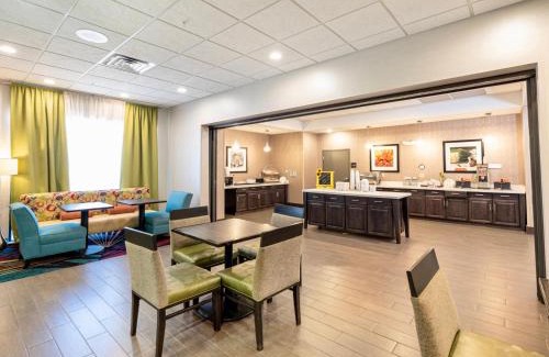 Pratt Hotel | Quality Inn - Pratt