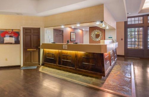 Radford Hotel | Quality Inn Radford-West Blacksburg I-81