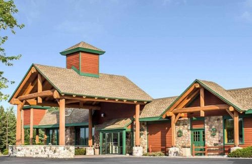 Rhinelander Hotel | Quality Inn Rhinelander